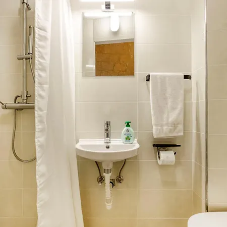 Authentic 2br House Of Character With Terrace By 360 Estates Apartmán