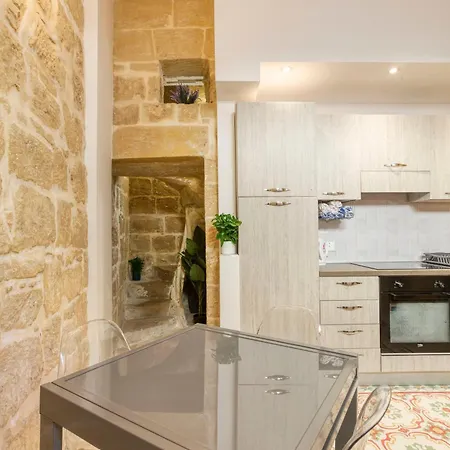 Apartmán Authentic 2br House Of Character With Terrace By 360 Estates Naxxar